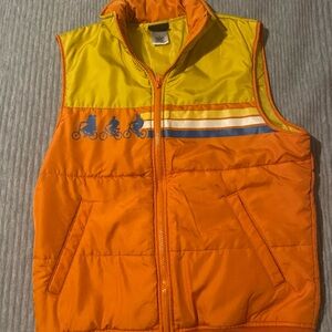 Netflix STRANGER THINGS Men Orange Yellow 80s Retro Style Puffer Vest Size Small